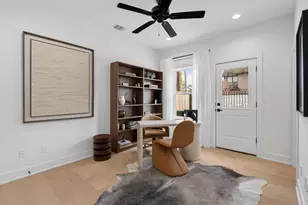 8704 Ojeman Villas Dr, Houston, TX 77055 - Photo 8