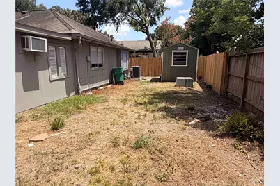 7111 Feather Creek Drive, Houston, TX 77086 - Photo 16
