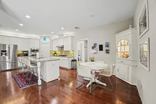 62 W Tapestry Park Cir, The Woodlands, TX 77381 - Photo 16