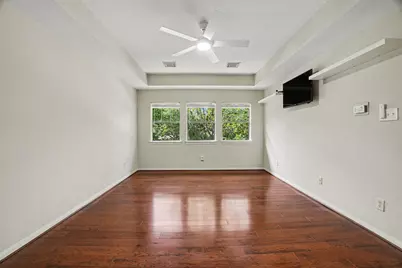 62 W Tapestry Park Circle, The Woodlands, TX 77381 - Photo 30
