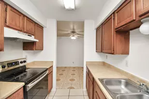 9700 Leawood Blvd, Houston, TX 77099 - Photo 16