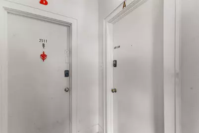 2511 Whitney #B, Houston, TX 77006 - Photo 2