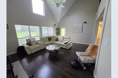 202 Lakeland Circle, Rosharon, TX 77583 - Photo 4