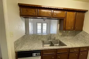 9436 Tooley Dr, Houston, TX 77031 - Photo 6