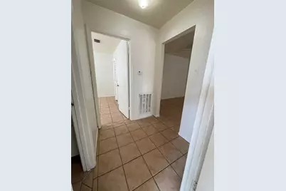 9436 Tooley Drive, Houston, TX 77031 - Photo 14