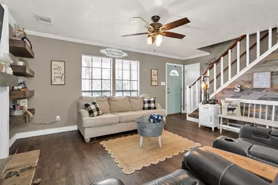 12310 Lakeview Manor Drive, Willis, TX 77318 - Photo 8