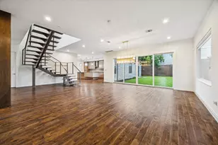 2106 Nina Lee Ln, Houston, TX 77018 - Photo 6