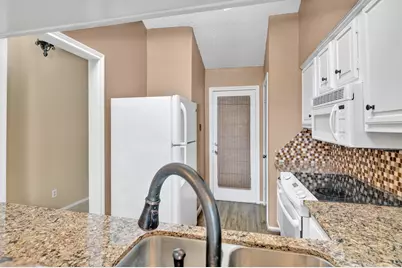 2001 Lakewood Court, Willis, TX 77318 - Photo 10