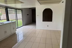 6110 W Ridgecreek Dr, Houston, TX 77053 - Photo 2