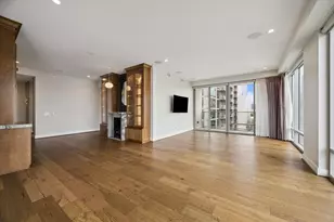 2047 Westcreek Ln, Houston, TX 77027 - Photo 10