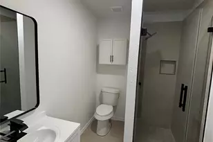 5718 Ricky St, Houston, TX 77033 - Photo 16