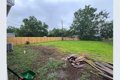 5718 Ricky Street, Houston, TX 77033 - Photo 20