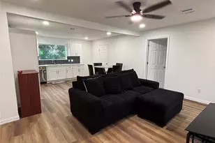 5718 Ricky St, Houston, TX 77033 - Photo 4