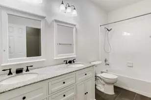 16919 Canyon Springs Ln, Friendswood, TX 77546 - Photo 20