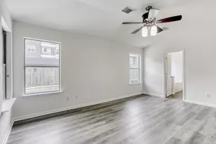 16919 Canyon Springs Ln, Friendswood, TX 77546 - Photo 10