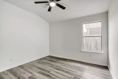 16919 Canyon Springs Lane, Friendswood, TX 77546 - Photo 24