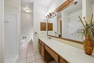 1201 Shadowlake Dr, Sealy, TX 77474 - Photo 6