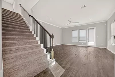 9 W Oaks Drive, Houston, TX 77058 - Photo 10