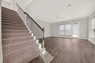 9 W Oaks Dr, Houston, TX 77058 - Photo 10