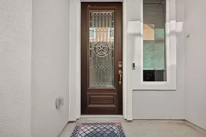 9 W Oaks Drive, Houston, TX 77058 - Photo 8