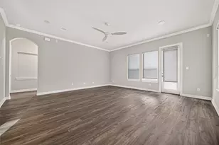 9 W Oaks Dr, Houston, TX 77058 - Photo 12