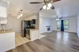 2110 Wilcrest Dr, Houston, TX 77042 - Photo 10