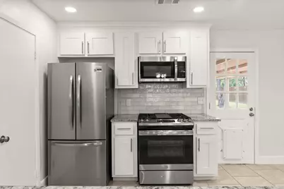 4135 Hill Oak Drive, Houston, TX 77092 - Photo 14