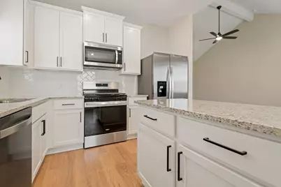 21526 Bluebonnet Bay Drive, Magnolia, TX 77354 - Photo 2