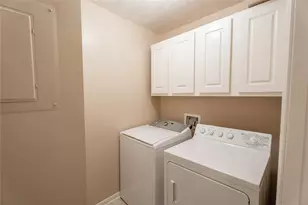 8051 Bay Branch Dr, The Woodlands, TX 77382 - Photo 14