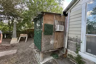1818 San Carlos St, San Antonio, TX 78207 - Photo 24