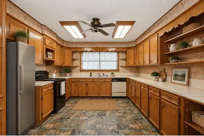 1736 County Road 182, Hallettsville, TX 77964 - Photo 8