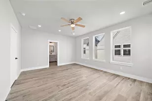 230 W 28th St, Houston, TX 77008 - Photo 6