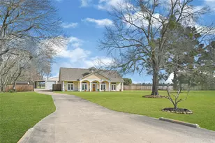 13514 J B K Memorial Dr, Willis, TX 77318 - Photo 1