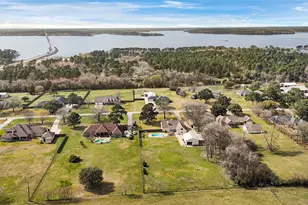 13514 J B K Memorial Dr, Willis, TX 77318 - Photo 2