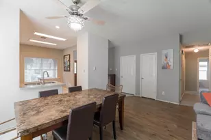 46 S Wynnoak Cir, The Woodlands, TX 77382 - Photo 16