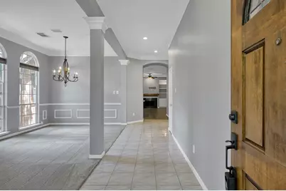95 N Crossed Birch Place, The Woodlands, TX 77381 - Photo 4