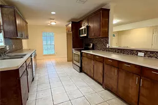 5422 Winding Way Dr, Houston, TX 77091 - Photo 10