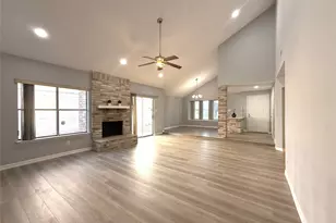 8322 Sandy Glen Ln, Houston, TX 77071 - Photo 1