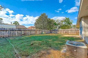 16938 Enchanted Cir E, Sugar Land, TX 77498 - Photo 18