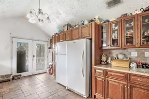 25734 Water Ridge Dr, Houston, TX 77336 - Photo 16