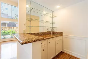 2306 Potomac Dr, Houston, TX 77057 - Photo 8