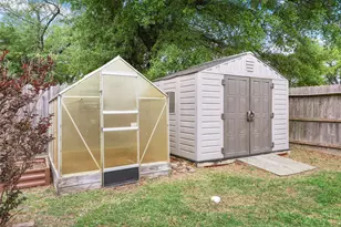 10915 Pecan Dr, La Porte, TX 77571 - Photo 26