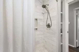 10915 Pecan Dr, La Porte, TX 77571 - Photo 20