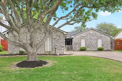 10915 Pecan Drive, La Porte, TX 77571 - Photo 1