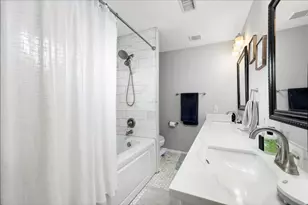 10915 Pecan Dr, La Porte, TX 77571 - Photo 16