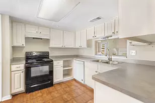 5902 Arncliffe Dr, Houston, TX 77088 - Photo 16