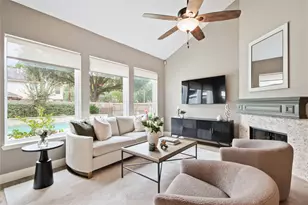 15902 Timber Grove Ct N, Tomball, TX 77377 - Photo 10