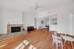 10555 Turtlewood Ct, Houston, TX 77072 - Photo 4