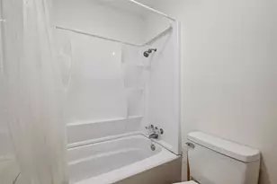 10555 Turtlewood Ct, Houston, TX 77072 - Photo 12