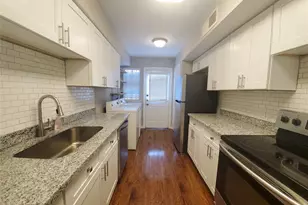 5206 Arboles Dr, Houston, TX 77035 - Photo 6